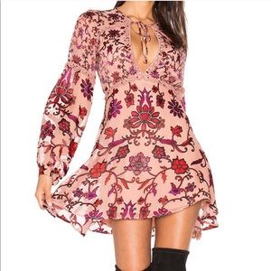NWOT For Love & Lemons mini dress